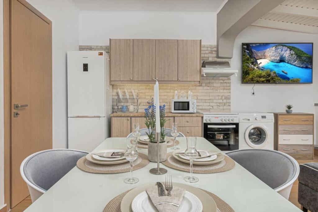 Dennis City Center Elegant Apartment Zákynthos by Eksteriør bilde