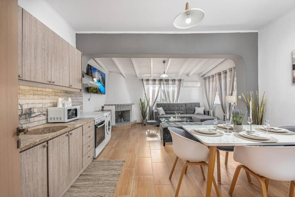 Dennis City Center Elegant Apartment Zákynthos by Eksteriør bilde